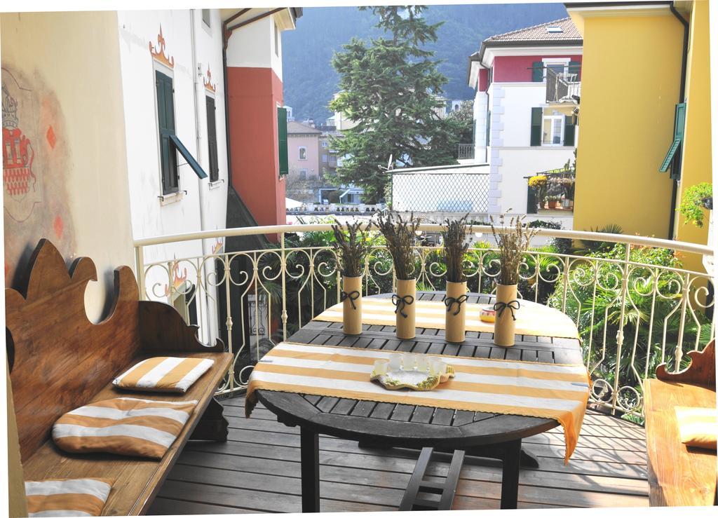 Sembenini Palace Riva del Garda Kültér fotó