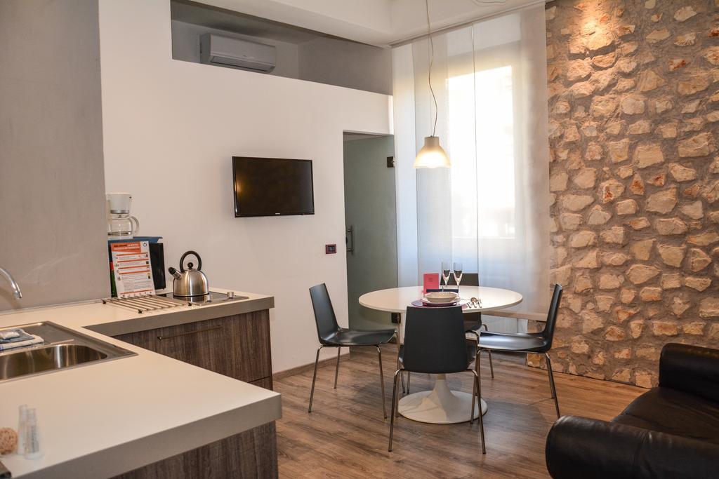 Sembenini Palace Riva del Garda Kültér fotó