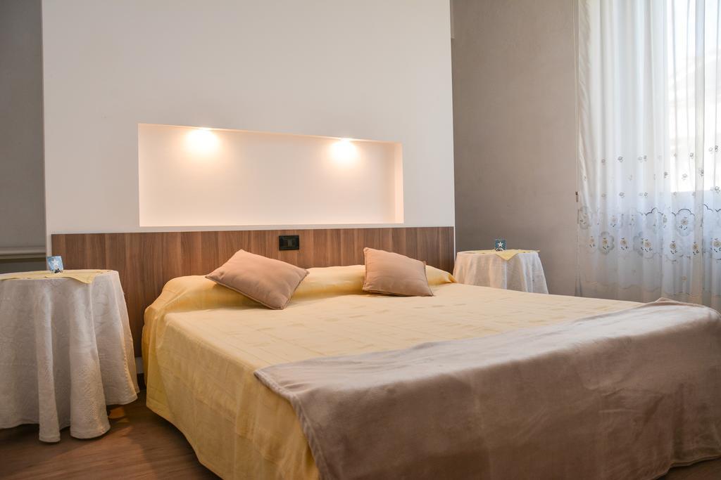 Sembenini Palace Riva del Garda Kültér fotó