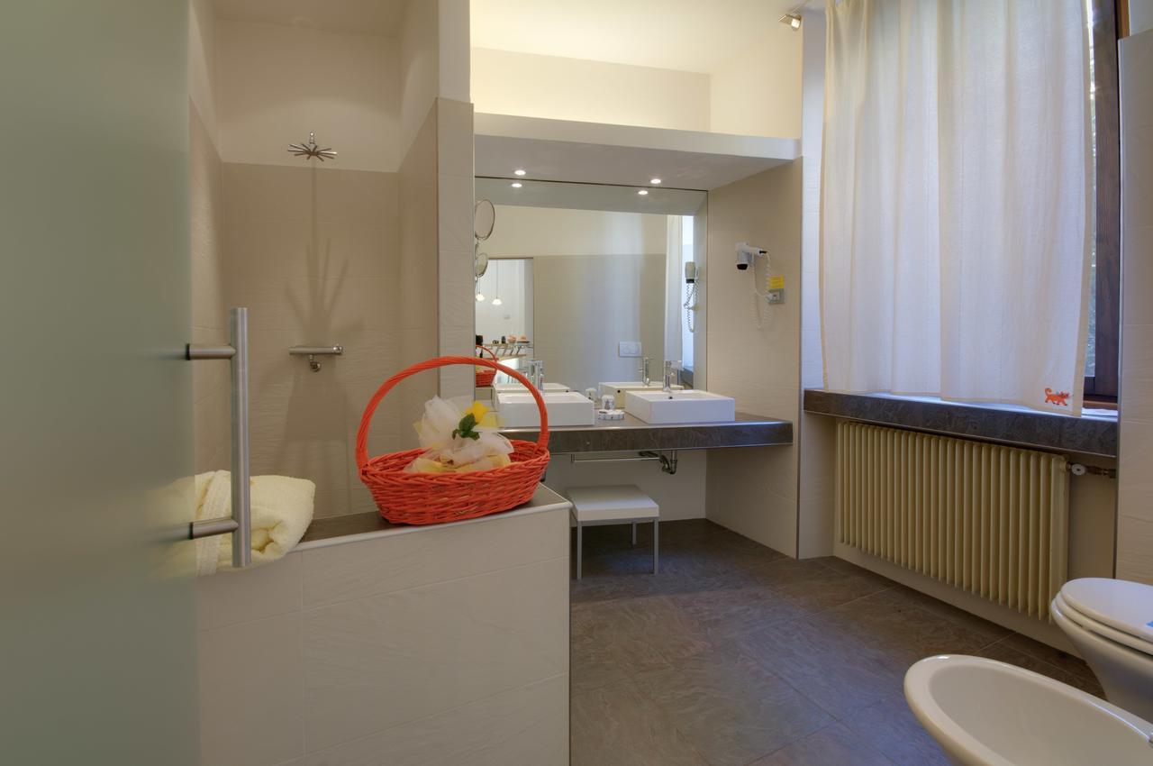 Sembenini Palace Riva del Garda Kültér fotó